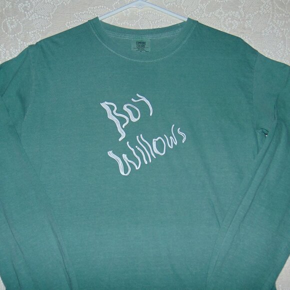 Boy Willows Comfort Colors T Shirt Men's Green Long Sleeve Small Cotton NWOT - Picture 2 of 6